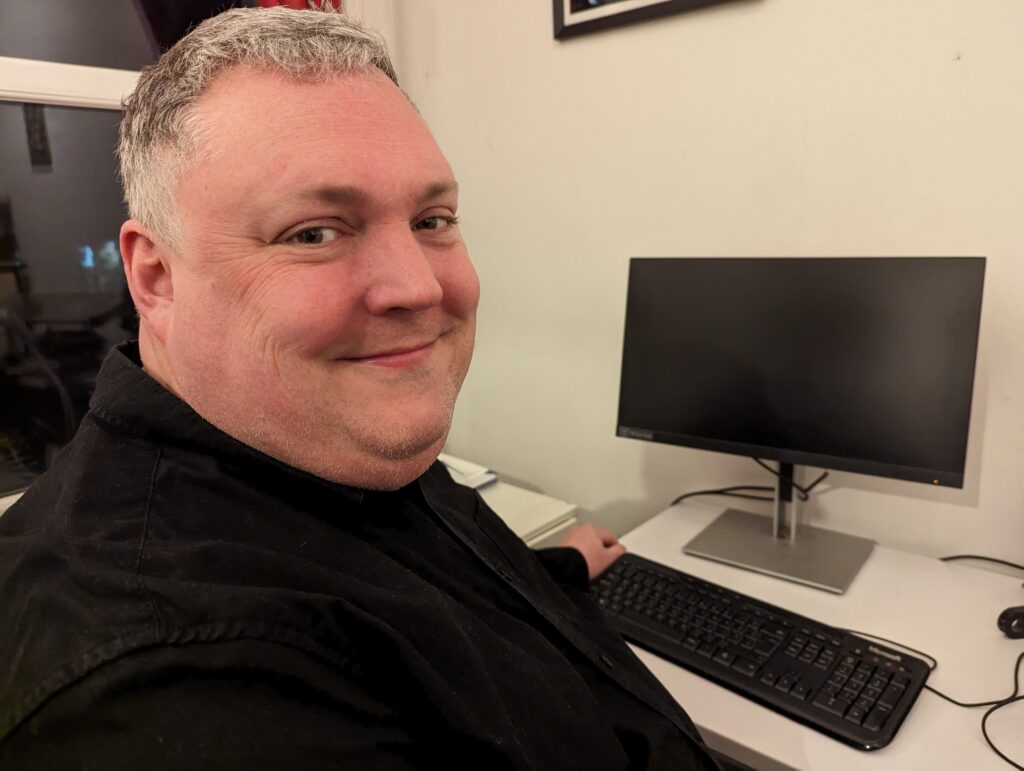 Mideast Retailers Dogged by Scam Facebook Pages